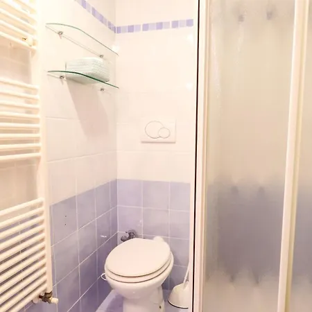 Prestige Near The Centre - With Balcony, Wi-fi