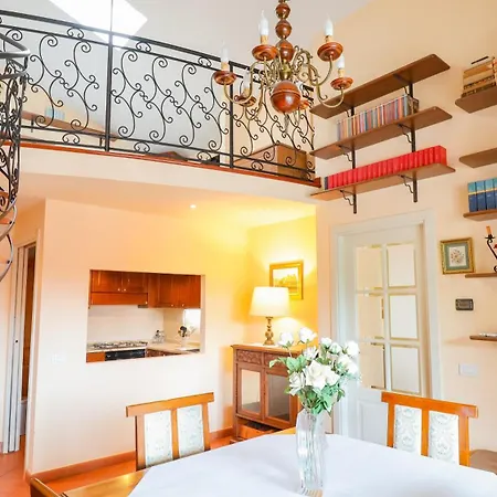Appartamento Prestige Near The Centre - With Balcony, Wi-fi
