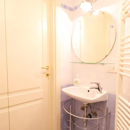 Prestige Near The Centre - With Balcony, Wi-fi Appartamento