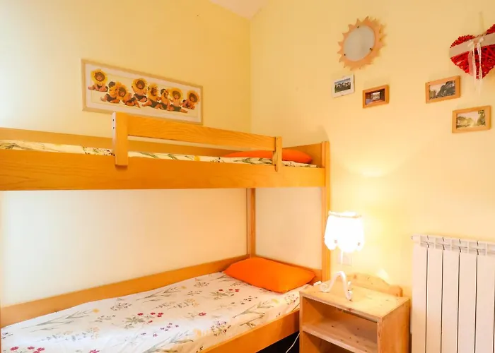 Апартаменты Prestige Near The Centre - With Balcony, Wi-fi